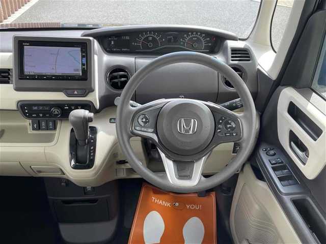 ホンダ Ｎ ＢＯＸ G L ホンダセンシング 千葉県 2017(平29)年 9.7万km クリスタルブラックパール (株)IDOMが運営する【じしゃロン八千代店】の自社ローン対象車両になります。こちらは現金またはオートローンご利用時の価格です。自社ローンご希望の方は別途その旨お申付け下さい/ホンダセンシング/・衝突軽減ブレーキ（CMBS）/・車線維持支援システム（LKAS）/・アダプティブクルーズコントロール（ACC）/・後方誤発進抑制機能/・誤発進抑制機能/両側パワースライドドア/純正メモリーナビ/地デジTV/【DVD/CD再生機能　Bluetooth接続】/バックカメラ/ETC/LEDヘッドライト