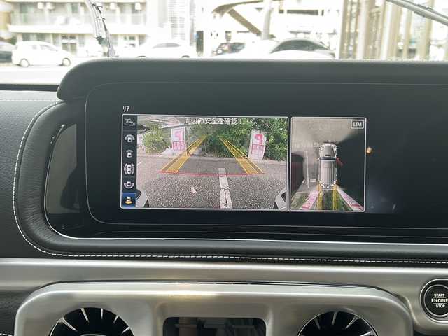 メルセデス・ベンツ ゲレンデヴァーゲン Ｇ４００ｄ AMGライン 兵庫県 2023(令5)年 0.4万km パール ワンオーナー]/Gマヌファクトゥーアプログラム/ラグジュアリーパッケージ/純正メーカーSDナビ/　Bluetooth/USB/AM/FM/フルセグテレビ（横行中視聴可能）/Burmestarサラウンドシステム/純正ビルトインETC2.0/前後ドライブレコーダー/全方位カメラ/リラクゼーション機能/サンルーフ/パドルシフト/シートメモリ/パワーシート（D+N席）/シートヒーター（全席）/エアシート（D+N席）/パーキングアシスト/アイドリングストップ/アダプティブクルーズコントロール/アンチロック・ブレーキ・システム/レーンキープアシスト/センターデフロック/前後コーナーセンサー/盗難防止装置/横滑り防止装置/衝突被害軽減システム/パワーステアリング/パワーウィンドウ/オートマチックハイビーム/純正フロアマット/純正アルミホイール/スペアキー（１本）/取扱説明書/保証書/記録簿（R5）