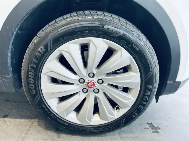 ジャガー Ｅペース S 200PS 大阪府 2020(令2)年 2万km 白 純正ナビ/TV/360度カメラ/applecarplay/ACC/ブラインドスポット/純正19インチAW/LEDヘッドライト/電動リアゲート/クリアランスソナー/革シート/パワーシート/シートヒーター