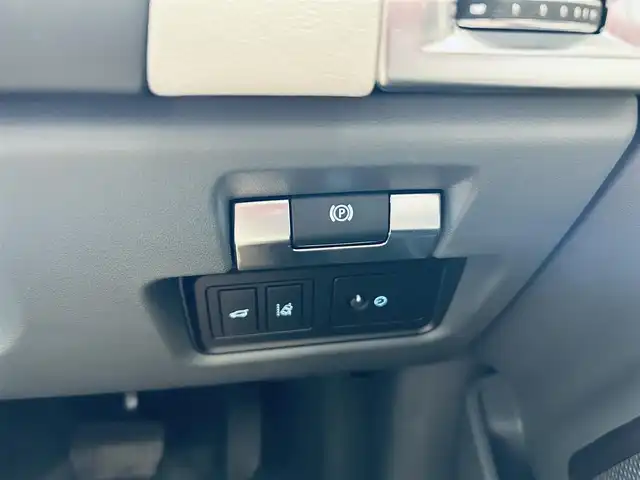 ジャガー Ｅペース S 200PS 大阪府 2020(令2)年 2万km 白 純正ナビ/TV/360度カメラ/applecarplay/ACC/ブラインドスポット/純正19インチAW/LEDヘッドライト/電動リアゲート/クリアランスソナー/革シート/パワーシート/シートヒーター