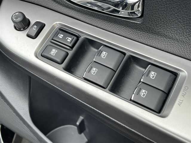 スバル レヴォーグ 1．6GT－S アイサイト 長野県 2015(平27)年 11.2万km クリスタルブラックシリカ (株)IDOMが運営する【じしゃロン長野店】の自社ローン専用車両になります。こちらは現金またはオートローンご利用時の価格です。自社ローンご希望の方は別途その旨お申付け下さい /【成約済み、登録中】/社外メモモリナビ/フルセグTV/（CD/DVD/AM/FM/BT/SD/USB）/アイサイト/電子パーキング/バックカメラ/ETC/レーダークルーズコントロール/前席パワーシート