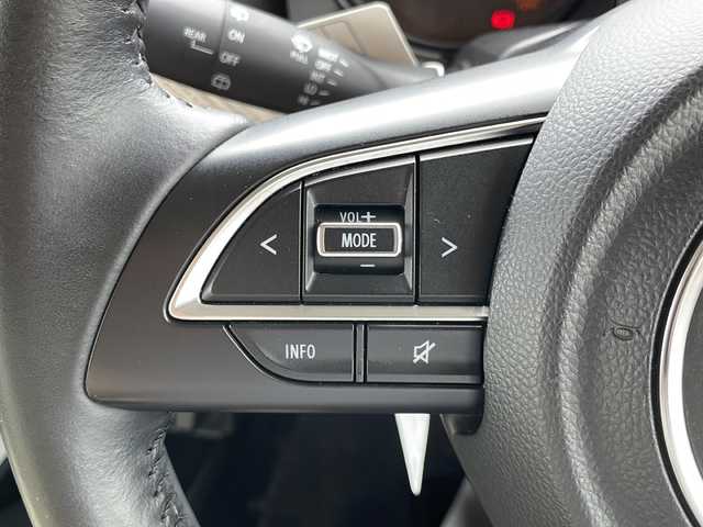 スズキ ジムニー XC 山口県 2021(令3)年 3.2万km ブルーイッシュブラックパール3 4WD/背面タイヤ/純正ナビ/・Bluetooth接続/・フルセグTV/クルーズコントロール/デュアルセンサーブレーキサポート/レーンキープアシスト/シートヒーター(D席/N席)/LEDヘッドライト/オートライト/レザー調シートカバー/純正16インチアルミホイール/純正フロアマット/スマートキー/スペアキー1本/取扱説明書