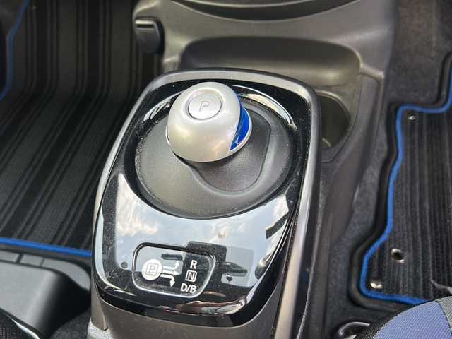 日産 ノート e－パワー ニスモ 岐阜県 2018(平30)年 3.4万km ワインⅡ 登録時走行距離33862km/純正ナビ　/純正フロアマット　/フルセグテレビ/全方位カメラ/コーナーセンサー前後　/ドライブレコーダー前後/レーンキープアシスト　　/レーダークルーズ/LEDヘッドライト/ETC/プッシュスタート/パワーステアリング/パワーウィンドウ/スマートキー/エアコンAAC/Blue tooth可/CD/DVD可/SDミュージックサーバー/AUX可/フルフラットシート/純正フロアマット/純正15アルミホイール/ABS/横滑り防止装置/レーンキープアシスト/オートライト/エアバッグW　