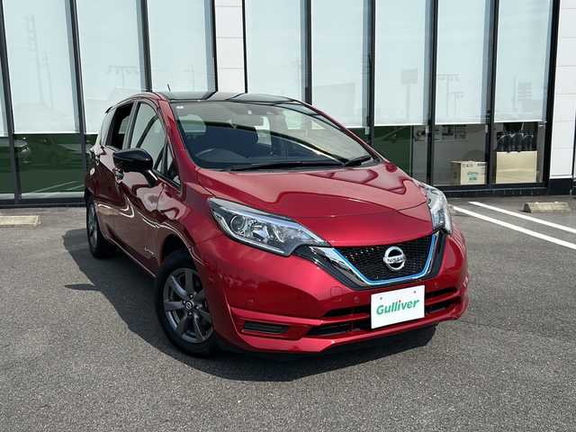 日産 ノート e－パワー ニスモ 岐阜県 2018(平30)年 3.4万km ワインⅡ 登録時走行距離33862km/純正ナビ　/純正フロアマット　/フルセグテレビ/全方位カメラ/コーナーセンサー前後　/ドライブレコーダー前後/レーンキープアシスト　　/レーダークルーズ/LEDヘッドライト/ETC/プッシュスタート/パワーステアリング/パワーウィンドウ/スマートキー/エアコンAAC/Blue tooth可/CD/DVD可/SDミュージックサーバー/AUX可/フルフラットシート/純正フロアマット/純正15アルミホイール/ABS/横滑り防止装置/レーンキープアシスト/オートライト/エアバッグW　
