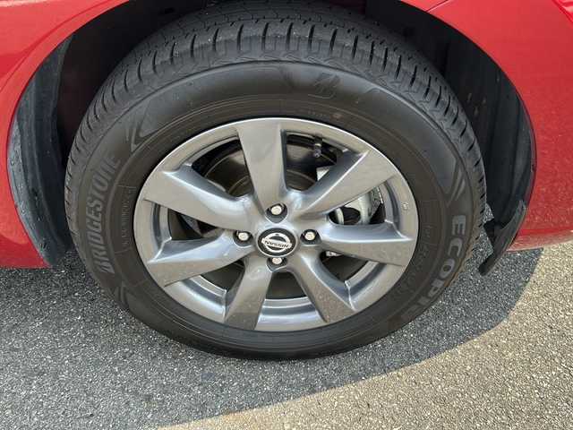 日産 ノート e－パワー ニスモ 岐阜県 2018(平30)年 3.4万km ワインⅡ 登録時走行距離33862km/純正ナビ　/純正フロアマット　/フルセグテレビ/全方位カメラ/コーナーセンサー前後　/ドライブレコーダー前後/レーンキープアシスト　　/レーダークルーズ/LEDヘッドライト/ETC/プッシュスタート/パワーステアリング/パワーウィンドウ/スマートキー/エアコンAAC/Blue tooth可/CD/DVD可/SDミュージックサーバー/AUX可/フルフラットシート/純正フロアマット/純正15アルミホイール/ABS/横滑り防止装置/レーンキープアシスト/オートライト/エアバッグW　