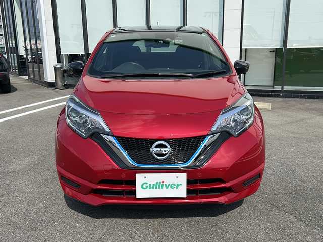 日産 ノート e－パワー ニスモ 岐阜県 2018(平30)年 3.4万km ワインⅡ 登録時走行距離33862km/純正ナビ　/純正フロアマット　/フルセグテレビ/全方位カメラ/コーナーセンサー前後　/ドライブレコーダー前後/レーンキープアシスト　　/レーダークルーズ/LEDヘッドライト/ETC/プッシュスタート/パワーステアリング/パワーウィンドウ/スマートキー/エアコンAAC/Blue tooth可/CD/DVD可/SDミュージックサーバー/AUX可/フルフラットシート/純正フロアマット/純正15アルミホイール/ABS/横滑り防止装置/レーンキープアシスト/オートライト/エアバッグW　