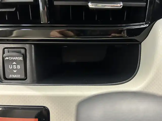 ダイハツ ムーヴ X SAⅢ 鹿児島県 2018(平30)年 3.1万km ブライトシルバーメタリック 禁煙車　/純正ナビ　/Ｂｌｕｅｔｏｏｔｈ　/フルセグＴＶ　/バックカメラ　/Ｄ席シートヒーター　/オートマチックハイビーム　/後方コーナーセンサー　/スマートキー　/ステリモ　/純正アルミ　/純正フロアマット/純正ドアバイザー　/Ｐスタート/アイドリングストップ