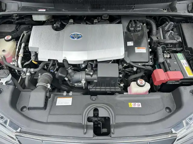 トヨタ プリウス S ツーリングセレクション 滋賀県 2019(令1)年 7.9万km アティチュードブラックマイカ ガソリン（ハイブリッド）/2WD(FF)/CVT/モデリスタエアロ/社外ステアリング(純正積込有)/社外シフト(純正シフトノブ積込有)/9インチ社外ナビ【X9Z】/(FM/AM/CD/DVD/フルセグ/Bluetooth)/前後ドライブレコーダー/ETC/バックカメラ/ＴｏｙｏｔａＳａｆｅｔｙＳｅｎｓｅ/・プリクラッシュブレーキアシスト	/・レーンキープアシスト	/・レーダークルーズコントロール/運転席・助手席シートヒーター/電動格納ミラー/ステアリングスイッチ/オートライト/LEDヘッドライト/フロントフォグ/オートマチックハイビーム/フルオートエアコン/プッシュスタート/スマートキー/スペアキー/純正フロアマット/ドアバイザー