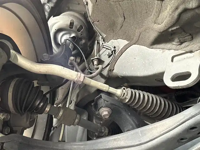 トヨタ プリウス S ツーリングセレクション 滋賀県 2019(令1)年 7.9万km アティチュードブラックマイカ ガソリン（ハイブリッド）/2WD(FF)/CVT/モデリスタエアロ/社外ステアリング(純正積込有)/社外シフト(純正シフトノブ積込有)/9インチ社外ナビ【X9Z】/(FM/AM/CD/DVD/フルセグ/Bluetooth)/前後ドライブレコーダー/ETC/バックカメラ/ＴｏｙｏｔａＳａｆｅｔｙＳｅｎｓｅ/・プリクラッシュブレーキアシスト	/・レーンキープアシスト	/・レーダークルーズコントロール/運転席・助手席シートヒーター/電動格納ミラー/ステアリングスイッチ/オートライト/LEDヘッドライト/フロントフォグ/オートマチックハイビーム/フルオートエアコン/プッシュスタート/スマートキー/スペアキー/純正フロアマット/ドアバイザー