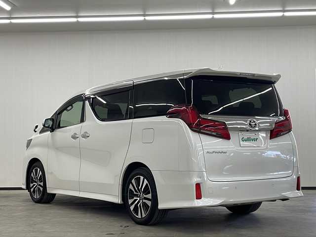トヨタ アルファード S Cパッケージ 長崎県 2020(令2)年 3.5万km ホワイトパールクリスタルシャイン 純正メーカーナビ/フルセグ/ＤＶＤ/ＢＴＡ/バックカメラ/純正ＥＴＣ/純正１２インチフリップダウン/トヨタセーフティセンス/・プリクラッシュセーフティ/・レーンキープアシスト/・先行車発信告知/前席・セカンドパワーシート（D席メモリ付き）/前席エアーシート・シートヒーター/純正ドラレコ（前方）/ハンドルヒーター/オートハイビーム/両側パワースライド/オットマンシート/電子制御パーキング/オートホールド/純正フロアマット/純正バイザー/リアサンシェード/純正１８インチアルミ/フォグライト/ＬＥＤヘッドライト/黒木目調パネル/ナノイー
