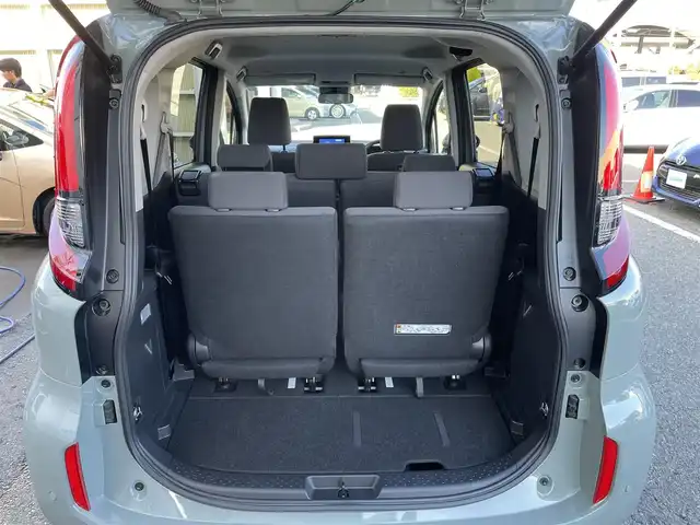 トヨタ シエンタ G 東京都 2025(令7)年 0.6万km アーバンカーキ 純正８型ディスプレイオーディオ　/両側電動ドア　/ＢＳＭ　/ビルトイン２．０ＥＴＣ　/追従クルーズコントロール　/トヨタセーフティセンス　/Ｂｌｕｅｔｏｏｔｈ　/バックカメラ　/オートライト　/コーナーセンサー　/禁煙