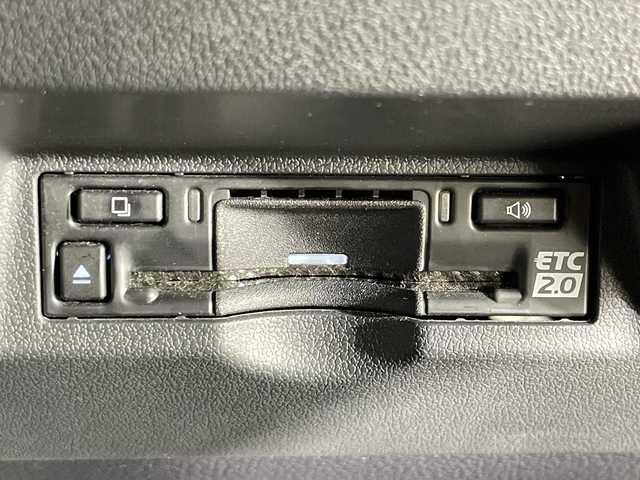 トヨタ アルファードハイブリット Z 神奈川県 2024(令6)年 2.2万km ブラック トヨタセーフティセンス/純正14.1型ディスプレイオーディオ/・BT/フルセグTV/MiraCast/USB/パノラミックビューモニター/ユニバーサルステップ/純正12.1型フリップダウンモニター/トヨタチームメイト/左右独立ムーンルーフ/デジタルインナーミラー/置くだけ充電/AC100V/前後ドライブレコーダー/ビルトインETC2.0/パーキングアシスト/レザー調シート/パワーシート(D/N/2)/メモリシート(D)/シートヒーター(D/N/2)/ベンチレーション(D/N/2)/ブラインドスポットモニター/パワーバックドア/電動サンシェード/nanoeX/ウッドコンビステアリング/ステアリングスイッチ/パドルシフト/ステアリングヒーター/Autoライト/電動サイドブレーキ/オートブレーキホールド/EVモード/三眼LEDヘッドライト/フォグランプ/シーケンシャルウィンカー/スマートキー/スペアキー/プッシュスタートボタン/電動格納ミラー/ウィンカーミラー/純正フロアマット/純正19インチアルミホイール/純正ドアバイザー