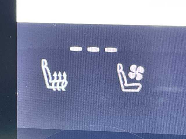 トヨタ アルファードハイブリット Z 神奈川県 2024(令6)年 2.2万km ブラック トヨタセーフティセンス/純正14.1型ディスプレイオーディオ/・BT/フルセグTV/MiraCast/USB/パノラミックビューモニター/ユニバーサルステップ/純正12.1型フリップダウンモニター/トヨタチームメイト/左右独立ムーンルーフ/デジタルインナーミラー/置くだけ充電/AC100V/前後ドライブレコーダー/ビルトインETC2.0/パーキングアシスト/レザー調シート/パワーシート(D/N/2)/メモリシート(D)/シートヒーター(D/N/2)/ベンチレーション(D/N/2)/ブラインドスポットモニター/パワーバックドア/電動サンシェード/nanoeX/ウッドコンビステアリング/ステアリングスイッチ/パドルシフト/ステアリングヒーター/Autoライト/電動サイドブレーキ/オートブレーキホールド/EVモード/三眼LEDヘッドライト/フォグランプ/シーケンシャルウィンカー/スマートキー/スペアキー/プッシュスタートボタン/電動格納ミラー/ウィンカーミラー/純正フロアマット/純正19インチアルミホイール/純正ドアバイザー