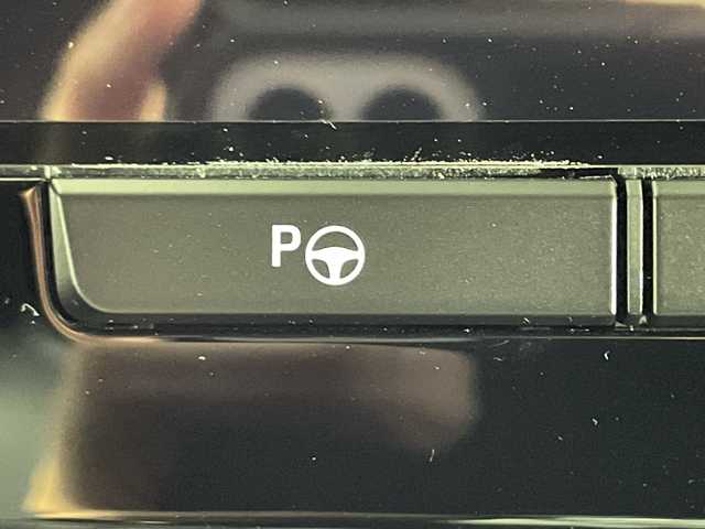 トヨタ アルファードハイブリット Z 神奈川県 2024(令6)年 2.2万km ブラック トヨタセーフティセンス/純正14.1型ディスプレイオーディオ/・BT/フルセグTV/MiraCast/USB/パノラミックビューモニター/ユニバーサルステップ/純正12.1型フリップダウンモニター/トヨタチームメイト/左右独立ムーンルーフ/デジタルインナーミラー/置くだけ充電/AC100V/前後ドライブレコーダー/ビルトインETC2.0/パーキングアシスト/レザー調シート/パワーシート(D/N/2)/メモリシート(D)/シートヒーター(D/N/2)/ベンチレーション(D/N/2)/ブラインドスポットモニター/パワーバックドア/電動サンシェード/nanoeX/ウッドコンビステアリング/ステアリングスイッチ/パドルシフト/ステアリングヒーター/Autoライト/電動サイドブレーキ/オートブレーキホールド/EVモード/三眼LEDヘッドライト/フォグランプ/シーケンシャルウィンカー/スマートキー/スペアキー/プッシュスタートボタン/電動格納ミラー/ウィンカーミラー/純正フロアマット/純正19インチアルミホイール/純正ドアバイザー