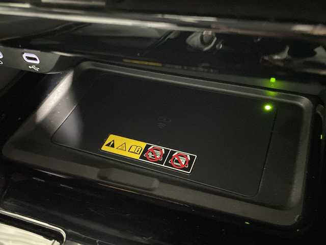 トヨタ アルファードハイブリット Z 神奈川県 2024(令6)年 2.2万km ブラック トヨタセーフティセンス/純正14.1型ディスプレイオーディオ/・BT/フルセグTV/MiraCast/USB/パノラミックビューモニター/ユニバーサルステップ/純正12.1型フリップダウンモニター/トヨタチームメイト/左右独立ムーンルーフ/デジタルインナーミラー/置くだけ充電/AC100V/前後ドライブレコーダー/ビルトインETC2.0/パーキングアシスト/レザー調シート/パワーシート(D/N/2)/メモリシート(D)/シートヒーター(D/N/2)/ベンチレーション(D/N/2)/ブラインドスポットモニター/パワーバックドア/電動サンシェード/nanoeX/ウッドコンビステアリング/ステアリングスイッチ/パドルシフト/ステアリングヒーター/Autoライト/電動サイドブレーキ/オートブレーキホールド/EVモード/三眼LEDヘッドライト/フォグランプ/シーケンシャルウィンカー/スマートキー/スペアキー/プッシュスタートボタン/電動格納ミラー/ウィンカーミラー/純正フロアマット/純正19インチアルミホイール/純正ドアバイザー