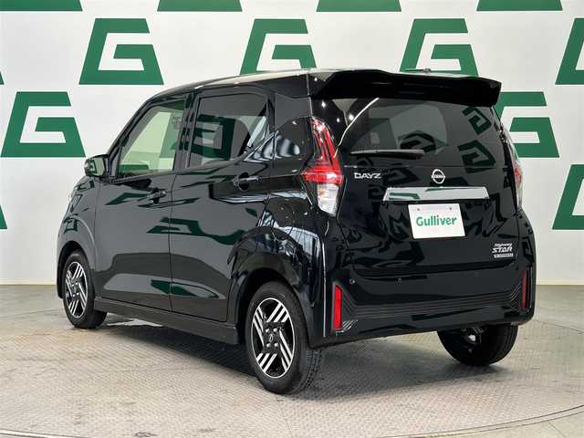 日産 デイズ ハイウェイスターX 鹿児島県 2024(令6)年 0.6万km ブラック 社外メモリナビ/(Bluetooth/CD/DVD)/ETC/バックカメラ/全周囲カメラ/前方ドライブレコーダー/純正LEDヘッドライト/レベライザー/衝突被害軽減システム/オートライト/フォグランプ/前後コーナーセンサー/USB充電ソケット