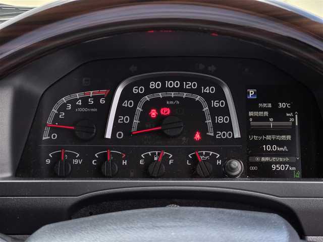 トヨタ ランドクルーザー AX 鹿児島県 2024(令6)年 1万km ベージュ クルーズコントロール　/ＥＴＣ　/純正ＳＤナビ（ＮＭＺＫ－Ｗ７３Ｄ）　/Ｂｌｕｅｔｏｏｔｈオーディオ　/テレビキャンセラー　/ヒルディセントコントロール　/前後ドライブレコーダー　/ＭＴモード付きＡＴ/トヨタセーフティセンス/プリクラッシュセーフティ/ドライブスタートコントロール/横滑り防止装置/レーンキープアシスト/純正アルミホイール(16インチ)/フルセグテレビ
