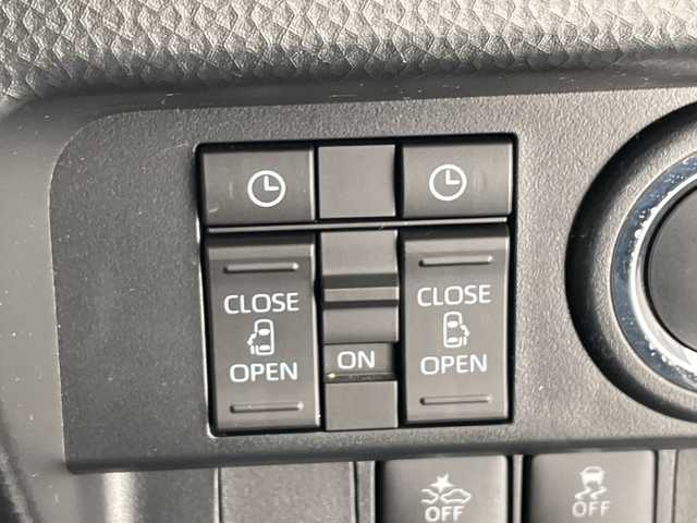 トヨタ ルーミー カスタムG－T 愛知県 2021(令3)年 2万km ターコイズブルーマイカメタリック 純正ナビ/両側パワースライドドア/レーダークルーズコントロール/バックカメラ/コーナーセンサー/純正アルミホイール/LEDヘッドライト/レーンキープアシスト/ドライブレコーダー/衝突軽減システム/ETC/フルセグ/CD DVD/Bluetooth/ステアリングスイッチ/スマートキー/プッシュスタート