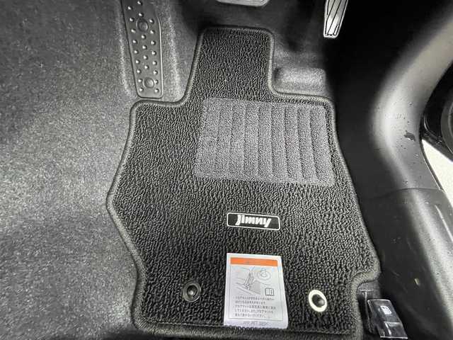 スズキ ジムニー XC 愛媛県 2025(令7)年 0.1万km ブルーイッシュブラックパール3 ワンオーナー/4WD/インタークーラーターボ/7インチ社外ディスプレイオーディオ（Carrozzeria）/・Bluetooth/・CD/DVD/USB/バックカメラ/ETC/ドライブレコーダー/純正16インチAW/純正フロアマット/クルーズコントロール/撥水ファブリックシート/シートヒーター （D+N席）/本革ステアリング/ステアリングスイッチ/スズキセーフティサポート/・衝突軽減システム/・標識認識機能/・車線逸脱警報機能/・ふらつき警報機能/・先行車発進お知らせ機能/・ハイビームアシスト/・誤発進抑制機能/LEDヘッドライト/スペアキー/スマートキー/スペアタイヤ