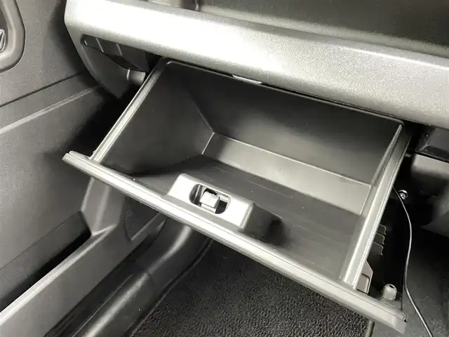 スズキ ジムニー XC 愛媛県 2025(令7)年 0.1万km ブルーイッシュブラックパール3 ワンオーナー/4WD/インタークーラーターボ/7インチ社外ディスプレイオーディオ（Carrozzeria）/・Bluetooth/・CD/DVD/USB/バックカメラ/ETC/ドライブレコーダー/純正16インチAW/純正フロアマット/クルーズコントロール/撥水ファブリックシート/シートヒーター （D+N席）/本革ステアリング/ステアリングスイッチ/スズキセーフティサポート/・衝突軽減システム/・標識認識機能/・車線逸脱警報機能/・ふらつき警報機能/・先行車発進お知らせ機能/・ハイビームアシスト/・誤発進抑制機能/LEDヘッドライト/スペアキー/スマートキー/スペアタイヤ