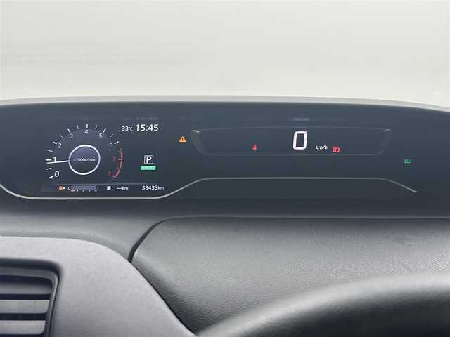 日産 セレナ ハイウェイスター V 岡山県 2021(令3)年 3.9万km ダイヤモンドブラック セーフティーパックA/・インテリジェント アラウンドビューモニター/・踏み間違い防止/・パーキングアシスト/純正10インチナビ（MM519D-L）/・FM/AM/Bluetooth/フルセグ/CD/DVD/デジタルインナーミラー/プロパイロット/インテリジェントエマージェンシーブレーキ/ブラインドスポットモニター/コーナーセンサー/ハンズフリー付両側パワースライドドア/ドライブレコーダー/ビルトインETC/後席サンシェード/シートバックテーブル/LEDヘッドライト/純正16インチアルミ/純正フロアマット/ドアバイザー