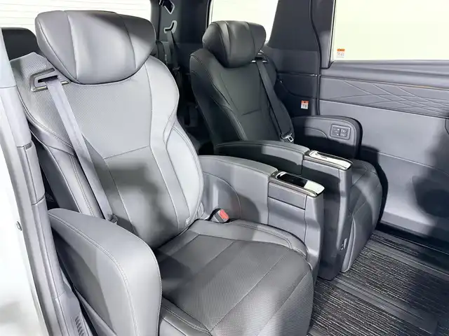 トヨタ アルファードハイブリット Z 大阪府 2024(令6)年 0.5万km プラチナホワイトパールマイカ トヨタチームメイト　/アドバンストパーク　/純正DA　/両側電動　/BSM　/電子ミラー　/ビルトインETC　/レーダークルコン　/コーナーセンサー　/前後ドラレコ　/電動リアゲート　/シートエアコン　/パワーシート　/LEDオートライト