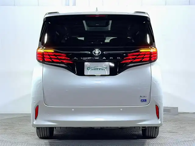 トヨタ アルファードハイブリット Z 大阪府 2024(令6)年 0.5万km プラチナホワイトパールマイカ トヨタチームメイト　/アドバンストパーク　/純正DA　/両側電動　/BSM　/電子ミラー　/ビルトインETC　/レーダークルコン　/コーナーセンサー　/前後ドラレコ　/電動リアゲート　/シートエアコン　/パワーシート　/LEDオートライト