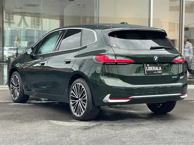 ＢＭＷ ＢＭＷ ２１８ｉ アクティブツアラー エクスクルーシブ 鹿児島県 2022(令4)年 2.8万km 緑 禁煙車/サンルーフ/純正19インチアルミホイール/トップビューカメラ/純正ドライブレコーダー/ハーマンカードンサウンド/ヘッドアップディスプレイ/マッサージシート/ブライドスポットモニター/スペアキー