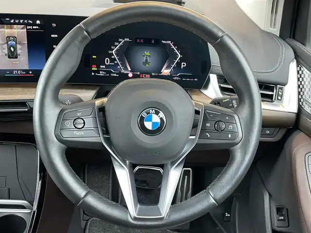 ＢＭＷ ＢＭＷ ２１８ｉ アクティブツアラー エクスクルーシブ 鹿児島県 2022(令4)年 2.8万km 緑 禁煙車/サンルーフ/純正19インチアルミホイール/トップビューカメラ/純正ドライブレコーダー/ハーマンカードンサウンド/ヘッドアップディスプレイ/マッサージシート/ブライドスポットモニター/スペアキー