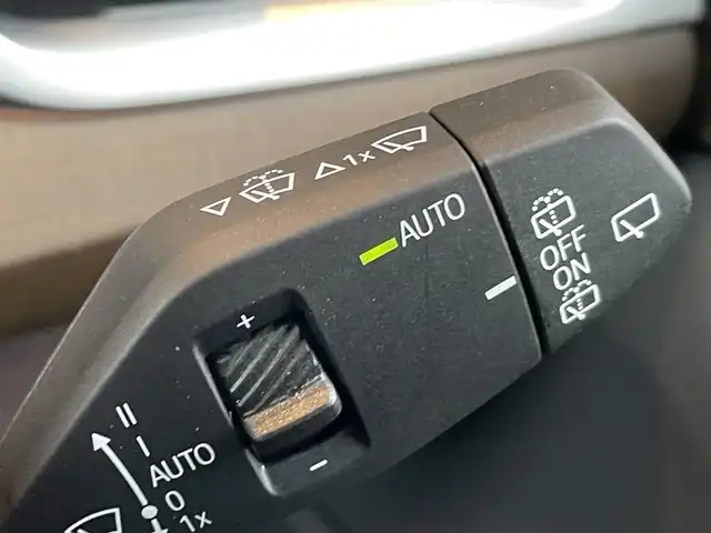ＢＭＷ ＢＭＷ ２１８ｉ アクティブツアラー エクスクルーシブ 鹿児島県 2022(令4)年 2.8万km 緑 禁煙車/サンルーフ/純正19インチアルミホイール/トップビューカメラ/純正ドライブレコーダー/ハーマンカードンサウンド/ヘッドアップディスプレイ/マッサージシート/ブライドスポットモニター/スペアキー
