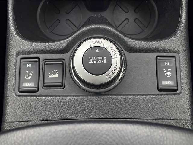 日産 エクストレイル 20Xt エマージェンシーブレーキ 青森県 2016(平28)年 8.6万km ダイヤモンドブラック 4WD/純正コネクトナビ・フルセグTV/CD・DVD・Bluetooth/アラウンドビューモニター/前席シートヒーター/エマージェンシーブレーキ/クルーズコントロール/インテリジェントパーキングアシスト/レーンキープアシスト/ブラインドスポットウォーニング/パワーバックドア/ビルトインETC/前後ドライブレコーダー/LEDヘッドライト/フォグランプ/純正17インチアルミ/ルーフレール/インテリキー/プッシュスタート