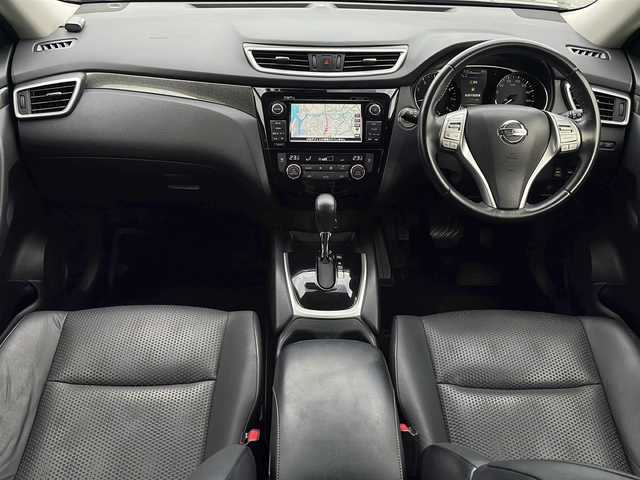 日産 エクストレイル 20Xt エマージェンシーブレーキ 青森県 2016(平28)年 8.6万km ダイヤモンドブラック 4WD/純正コネクトナビ・フルセグTV/CD・DVD・Bluetooth/アラウンドビューモニター/前席シートヒーター/エマージェンシーブレーキ/クルーズコントロール/インテリジェントパーキングアシスト/レーンキープアシスト/ブラインドスポットウォーニング/パワーバックドア/ビルトインETC/前後ドライブレコーダー/LEDヘッドライト/フォグランプ/純正17インチアルミ/ルーフレール/インテリキー/プッシュスタート