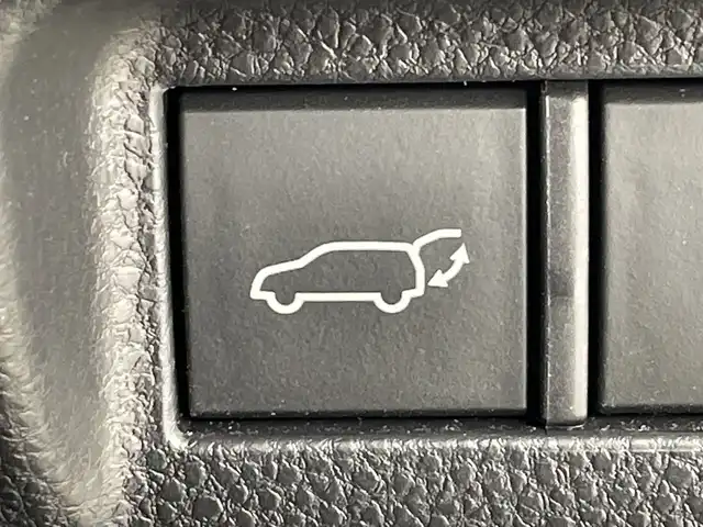 トヨタ ハリアー ハイブリッド Z レザーパッケージ 群馬県 2023(令5)年 3.8万km ブラック 純正１２．３型ナビ　調光パノラマルーフ　ＪＢＬプレミアムサウンド　全周囲カメラ　アダプティブクルーズコントロール　ブラインドスポットモニター　パワーバックドア　ドライブレコーダー　ＥＴＣ２．０　禁煙車