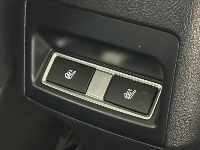 スバル フォレスター 2．0i－L 福岡県 2016(平28)年 4.3万km クリスタルホワイトP 社外ナビ／フルセグＴＶ　/クルーズコントロール　/パドルシフト　/横滑り防止装置　/アイドリングストップ　/ステアリング連動ヘッドランプ　/電動格納式ドアミラー　/シートヒーター　/純正１７インチＡＷ　/ＬＥＤライト