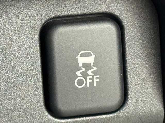 スバル フォレスター 2．0i－L 福岡県 2016(平28)年 4.3万km クリスタルホワイトP 社外ナビ／フルセグＴＶ　/ＥＴＣ　/シートヒーター　/クルーズコントロール　/パドルシフト　/横滑り防止装置　/アイドリングストップ　/Ｘ－ＭＯＤＥ　/電動格納式ドアミラー　/ドアバイザー　/純正１７インチＡＷ　/ＬＥＤヘッドライト