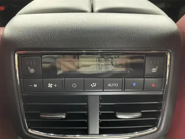 マツダ ＣＸ－８ XD Lパッケージ 群馬県 2022(令4)年 3.4万km ソウルレッドクリスタルM 純正10.25インチセンターディスプレイ/・AM/FM/USB/Bluetooth/フルセグTV/AppleCarPlay/AndroidAuto/360°ビューモニター/BOSEサウンドシステム/パワーバックドア/i-ACTIVSENSE/・スマートブレーキサポート/アドバンストスマートブレーキサポート/・マツダレーダークルーズコントロール(全車速追従機能付)/・レーンキープアシストシステム/車線逸脱警報システム/・AT誤発進抑制制御(前進/後退)/・ドライバーアテンションアラート/交通標識認識システム/・前後パーキングセンサー/・ブラインドスポットモニタリング/前席パワーシート/シートヒーター/シートベンチレーション/運転席メモリー機能/2列目シートヒーター/ロールサンシェード/ステアリングヒーター/ステアリングスイッチ/スムースレザーシート(レッド)/前後ドライブレコーダー/置くだけ充電/電動パーキングブレーキ/オートブレーキホールド/純正ETC/プッシュスタート/スマートキー