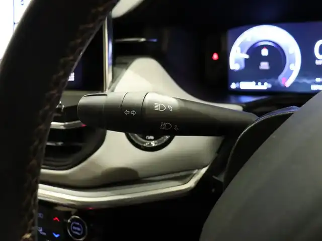 クライスラー・ジープ ジープ コンパス リミテッド 静岡県 2022(令4)年 1.6万km ガンＭ ワンオーナー　/衝突軽減ブレーキ　/黒革　/ＡＣＣ　/純正ナビＴＶ　/純正１８ＡＷ　/ＬＥＤ　/ＬＫＡ　/ＢＳＭ　/ＡＬＰＩＮＥ　/純正ドアバイザー　/パワーシート／ヒーター　/社外ドライブレコーダー　/スペアキー