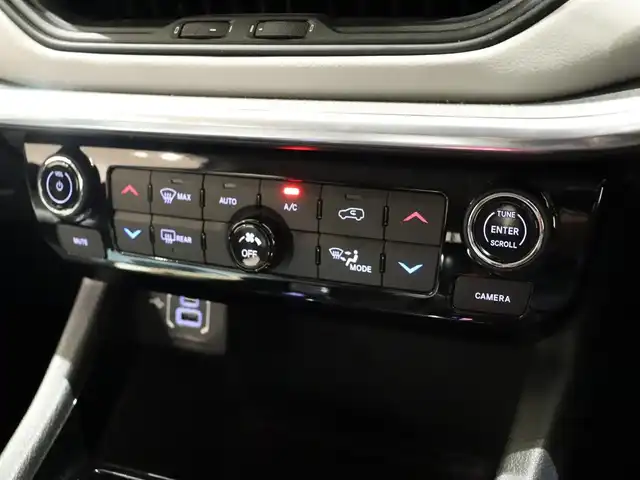 クライスラー・ジープ ジープ コンパス リミテッド 静岡県 2022(令4)年 1.6万km ガンＭ ワンオーナー　/衝突軽減ブレーキ　/黒革　/ＡＣＣ　/純正ナビＴＶ　/純正１８ＡＷ　/ＬＥＤ　/ＬＫＡ　/ＢＳＭ　/ＡＬＰＩＮＥ　/純正ドアバイザー　/パワーシート／ヒーター　/社外ドライブレコーダー　/スペアキー