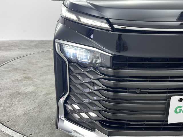 トヨタ ヴォクシー ハイブリッド S－Z 群馬県 2022(令4)年 3.7万km アティチュードブラックマイカ 快適利便パッケージ　純正１０．５型ナビ　ＣＤ／ＤＶＤデッキ　ＨＤＭＩ　フルセグＴＶ　ＢＳＭ　バックカメラ　電動リアゲート　シートヒーター　アダプティブクルーズコントロール　両側電動スライドドア　禁煙車