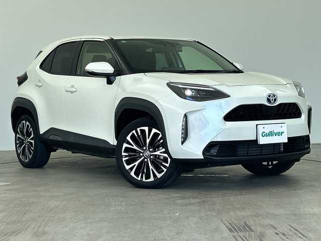 トヨタ ヤリスクロス ハイブリッド Z 三重県 2021(令3)年 3.3万km ホワイトパールクリスタルシャイン /禁煙車//純正ディスプレイオーディオ//バックカメラ//DN席シートヒーター//D席パワーシート//ハーフレザーシート//純正ビルトインETC//電子サイドブレーキ//ブレーキオートホールド//革巻きステアリング//ステアリングスイッチ//トヨタセーフティセンス//衝突軽減ブレーキ//レーントレーシングアシスト//PKSB//RSA//オートハイビーム//前後クリアランスソナー//レーダークルーズコントロール//社外前後ドライブレコーダー//サイドカーテンエアバッグ//オートライト//LED