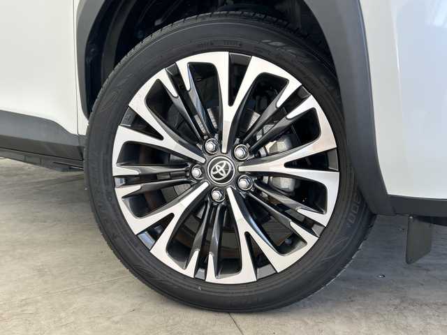 トヨタ ヤリスクロス ハイブリッド Z 三重県 2021(令3)年 3.3万km ホワイトパールクリスタルシャイン /禁煙車//純正ディスプレイオーディオ//バックカメラ//DN席シートヒーター//D席パワーシート//ハーフレザーシート//純正ビルトインETC//電子サイドブレーキ//ブレーキオートホールド//革巻きステアリング//ステアリングスイッチ//トヨタセーフティセンス//衝突軽減ブレーキ//レーントレーシングアシスト//PKSB//RSA//オートハイビーム//前後クリアランスソナー//レーダークルーズコントロール//社外前後ドライブレコーダー//サイドカーテンエアバッグ//オートライト//LED