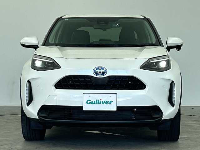 トヨタ ヤリスクロス ハイブリッド Z 三重県 2021(令3)年 3.3万km ホワイトパールクリスタルシャイン /禁煙車//純正ディスプレイオーディオ//バックカメラ//DN席シートヒーター//D席パワーシート//ハーフレザーシート//純正ビルトインETC//電子サイドブレーキ//ブレーキオートホールド//革巻きステアリング//ステアリングスイッチ//トヨタセーフティセンス//衝突軽減ブレーキ//レーントレーシングアシスト//PKSB//RSA//オートハイビーム//前後クリアランスソナー//レーダークルーズコントロール//社外前後ドライブレコーダー//サイドカーテンエアバッグ//オートライト//LED