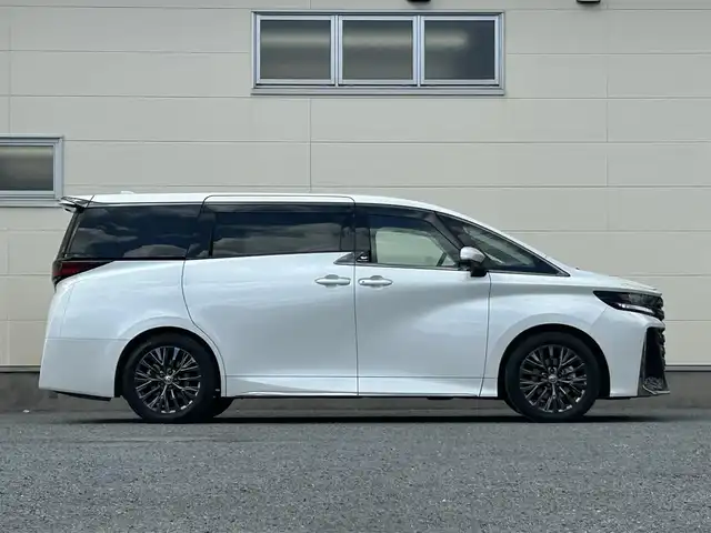 トヨタ ヴェルファイア ハイブリット Z プレミア 茨城県 2024(令6)年 1.8万km プラチナホワイトパールマイカ 純正ナビ/フルセグTV/Bluetooth接続/三眼LED/全方位カメラ/両側パワースライド/サンルーフ/前後ドライブレコーダー/レーダークルーズコントロール/トヨタセーフティセンス/ユニバーサルステップ/ビルトインETC/USB入力端子/置くだけ充電/全席パワーシート/全席シートヒーター/電動リアゲート/スペアキー