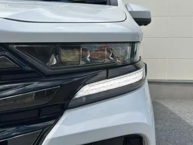 トヨタ ヴェルファイア ハイブリット Z プレミア 茨城県 2024(令6)年 1.8万km プラチナホワイトパールマイカ 純正ナビ/フルセグTV/Bluetooth接続/三眼LED/全方位カメラ/両側パワースライド/サンルーフ/前後ドライブレコーダー/レーダークルーズコントロール/トヨタセーフティセンス/ユニバーサルステップ/ビルトインETC/USB入力端子/置くだけ充電/全席パワーシート/全席シートヒーター/電動リアゲート/スペアキー