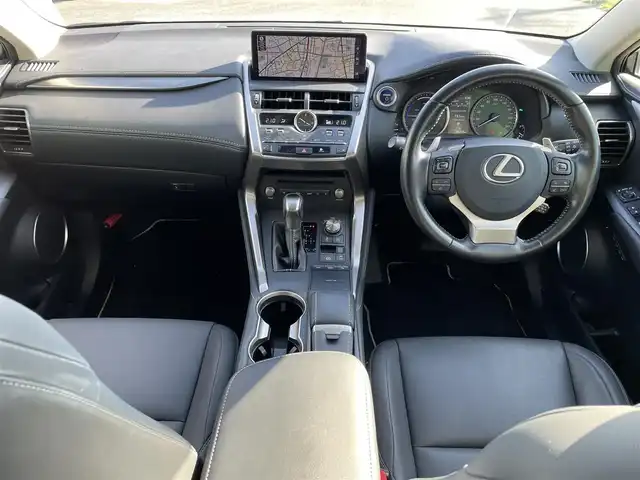 レクサス ＮＸ 300 ブラックシークエンス 福岡県 2019(平31)年 5.9万km ソニッククォーツ クルーズコントロール/全方位カメラ/運転席・助手席シートヒーター/ステアリングヒーター/LEDヘッドライト/前後コーナーセンサー/レーンキープアシスト/モデリスタフロントエアロ/レザーシート/運転席・助手席パワーシート/純正アルミホイール