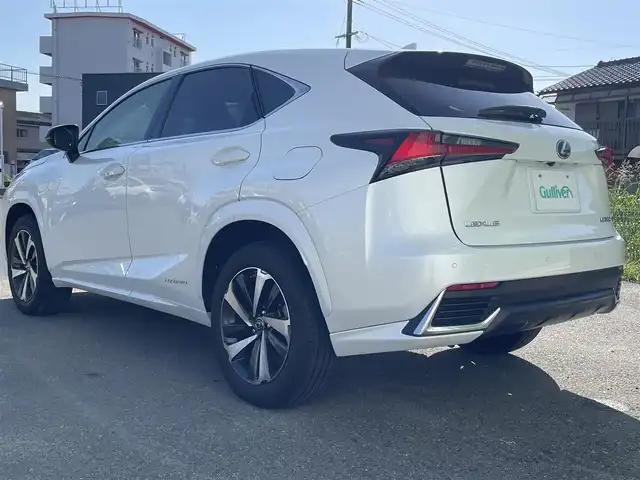 レクサス ＮＸ 300 ブラックシークエンス 福岡県 2019(平31)年 5.9万km ソニッククォーツ クルーズコントロール/全方位カメラ/運転席・助手席シートヒーター/ステアリングヒーター/LEDヘッドライト/前後コーナーセンサー/レーンキープアシスト/モデリスタフロントエアロ/レザーシート/運転席・助手席パワーシート/純正アルミホイール