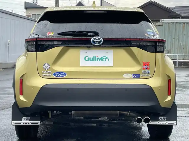 トヨタ ヤリスクロス ハイブリッド Z 道央・札幌 2021(令3)年 2.8万km ブラスゴールドメタリック ４WD/純正ディスプレイオーディオ（ナビ付）/AM/FM/USB/BT/トヨタセーフティセンス/横滑り防止装置/レーダークルーズコントロール/ダウンヒルアシストコントロール/レーンキープアシスト/パーキングアシスト/クリアランスソナー/ブラインドスポットモニター/リアクロストラフィックアラート/パーキングサポートブレーキ/ロードサインアシスト/パノラミックビューモニター/ビルトインETC2.0/ドライブレコーダー/EVMODE/DRIVEMODE切替/D席パワーシート/前席シートヒーター/ハーフレザーシート/革巻きステアリング/ステアリングリモコン/電動パーキング/ブレーキホールド/レーダー探知機/プッシュスタート/スマートキー/LEDヘッドライト/オートライト/ブレーキホールド/プッシュスタート/スマートキー/LEDヘッドライト/オートライト/オートハイビーム/ヘッドライトレベライザー/電動格納ミラー/ヒーテッドドアミラー/ウィンカーミラー/純正フロアマット/ドアバイザー/スペアキー/TRDマフラー