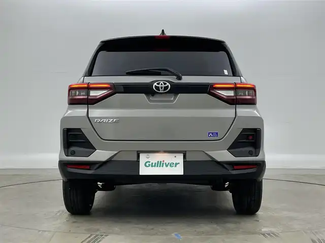 トヨタ ライズ Z 岡山県 2024(令6)年 1.5万km スムースグレーマイカメタリック/ブラック2トーン ９インチディスプレイオーディオ　/【Carplay/AndroidAuto】/全方位カメラ　/レーダークルーズコントロール　/ビルトインＥＴＣ　/シートヒーター　/ＬＥＤヘッドライト　/コーナーセンサー　/オートハイビーム　/ＨＤＭＩ接続　/アイドリングストップ/禁煙車/スペアキー×1/オートブレーキホールド/フォグライト/純正アルミホイール