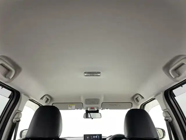 トヨタ ライズ Z 岡山県 2024(令6)年 1.5万km スムースグレーマイカメタリック/ブラック2トーン ９インチディスプレイオーディオ　/【Carplay/AndroidAuto】/全方位カメラ　/レーダークルーズコントロール　/ビルトインＥＴＣ　/シートヒーター　/ＬＥＤヘッドライト　/コーナーセンサー　/オートハイビーム　/ＨＤＭＩ接続　/アイドリングストップ/禁煙車/スペアキー×1/オートブレーキホールド/フォグライト/純正アルミホイール