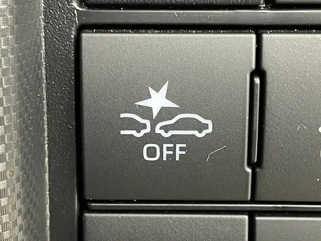 トヨタ ライズ Z 岡山県 2024(令6)年 1.5万km スムースグレーマイカメタリック/ブラック2トーン ９インチディスプレイオーディオ　/【Carplay/AndroidAuto】/全方位カメラ　/レーダークルーズコントロール　/ビルトインＥＴＣ　/シートヒーター　/ＬＥＤヘッドライト　/コーナーセンサー　/オートハイビーム　/ＨＤＭＩ接続　/アイドリングストップ/禁煙車/スペアキー×1/オートブレーキホールド/フォグライト/純正アルミホイール